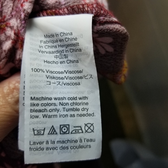 Madewell ruffle wrap in windowbox floral butterfly dress - Picture 4 of 11